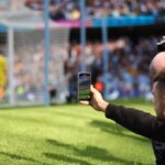 `` Les médias sociaux du club de football sont des dents de pointe - il est temps de licencier les marchands emoji de Gen Z ''