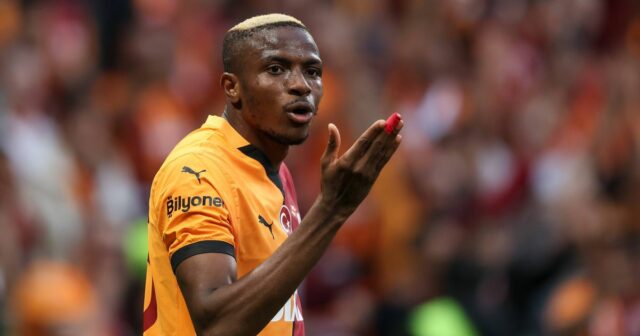 Les plans d'attaquants de l'homme Utd dans le chaos si Victor Osimhen se compléte 65 millions de livres sterling
