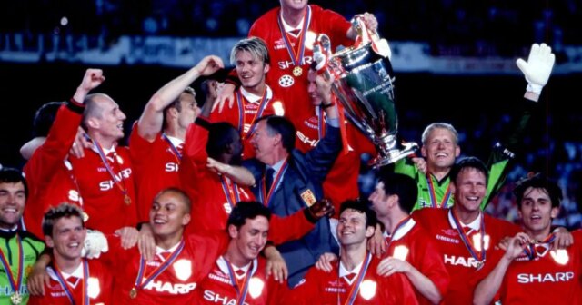 Les plus grandes équipes de football de tous les temps classées - et la liste latérale latérale de Man Utd en 1999
