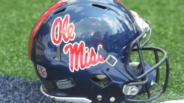 Linemanka Ole Miss Freshman Corey Adams zabila pri streľbe


