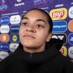 Lionesses Star dáva srdcervúce vstup a nútená vynechať večierok