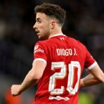 Liverpool RETIOR NIE. 20 t -shirty v pamäti Diogo Jot