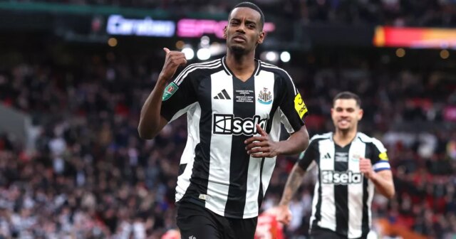 Liverpool Transfer News: L'avenir d'Alexander Isak discuté alors que les rivaux augmentent les efforts pour Star
