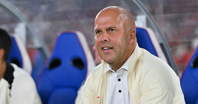 Liverpool identifie le remplacement de la «qualité» de Luis Diaz sous le nom d'Arne Slot Summer Spree pour passer 300 millions de livres sterling
