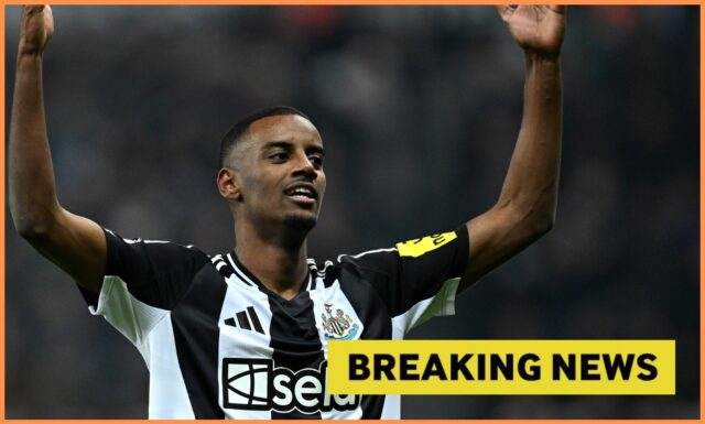 Alexander Isak reaguje počas hry Newcastle proti Evertonu