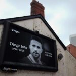 Digitálna pocta Diogovi a ďalším sa objavuje v rámci Pitchside -leds