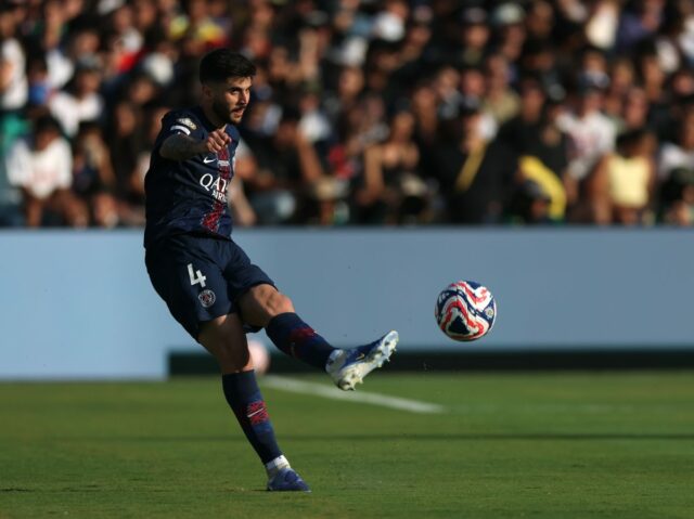 Lucas Berado, ústredný obranca PSG, doručenie v žiadosti o prevod

