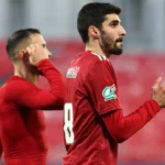 Lyon End snaží Brest Pierre Lees-Melou