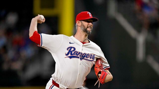 MLB -Broadcaster robí Chris Martin Crack počas hry


