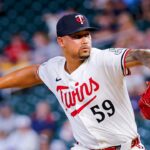MLB HandelsDeadline: Phillies Land Poet Jhoan Duran v obchodovaní s dvojčatami