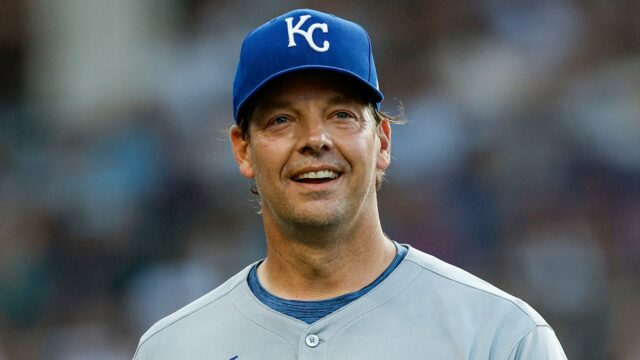 MLB News: Royals 'Rich Hill sa stáva najstarším aktívnym hráčom vo veľkých súťažiach

