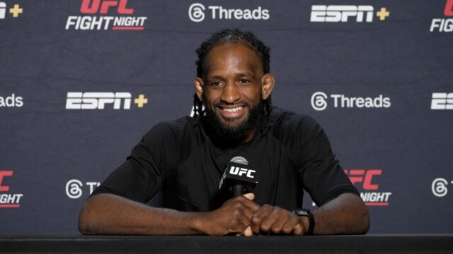Magny zasiahne prepínač mentálneho obnovenia v nádeji, že za 12 rokov dokončí prvý dvojstranný sklz UFC

