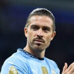 Man United Fan affirme que Jack Grealish l'a appelé `` Ugly w ***** 'avant de gifler alors qu'il apprend son sort