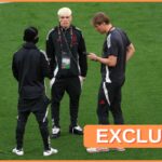 Alejandro Garnacho z Manchester United v teplom pred večierkom