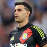 Man utd fait une offre de transfert étonnante pour Emi Martinez comme Aston Villa répond