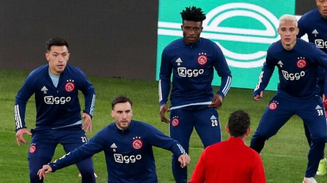 Manchester United Dohody v hodnote 187,8 milióna libier

