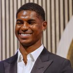 Marcus Rashford videl iskru, pretože v stredu bol predstavený ako hráč v Barcelone.