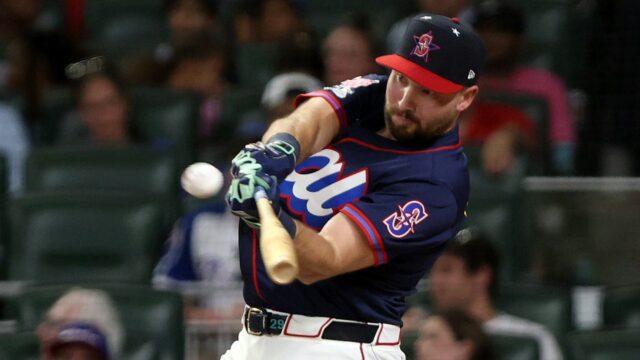 Mariners 'Cal Raleigh robí históriu ako 1. chytač, ktorý vyhrá domáci beh Derby

