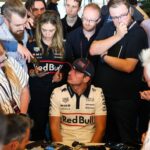 Max Verstappen odmieta byť nakreslený na špekulácie Mercedesu