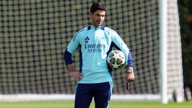 Mikel Arteta pridáva k bývalému tímu tímu a obrancu Man Utd pre vzdelávacích zamestnancov

