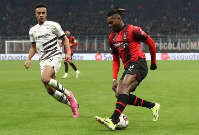 Milan pošle druhú ponuku na pravý zadný zadok Strasbourg Guéla Doué

