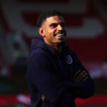 Morgan Gibbs-White Transfer Last, ktorý vedľa rozhodnutí Tottenham a Thomas Frank