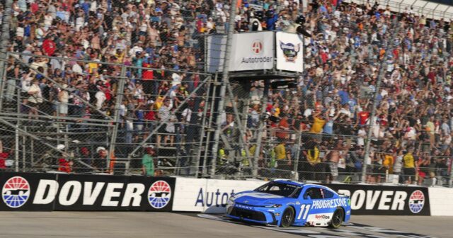 NASCAR súťažiť na americkej námornej základni v Coronado v roku 2026.

