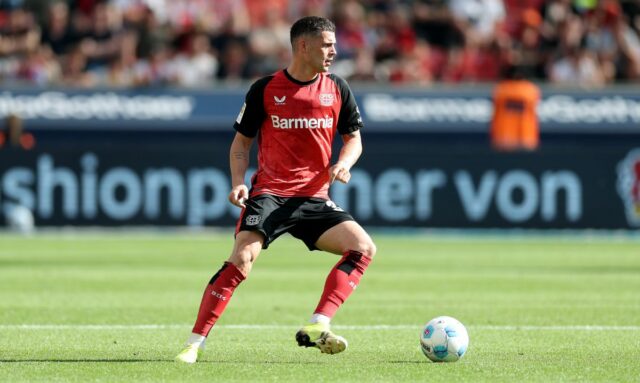NEM dáva prioritu ťahu pre vážnych Xhaka Granit vážne

