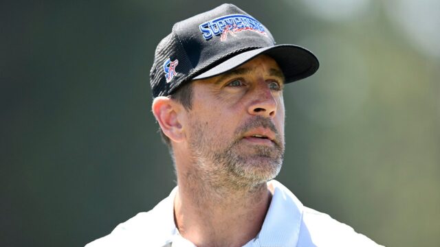 NFL News: Steelers 'Aaron Rodgers sa stáva vírusom pre reakciu na mladého fanúšika


