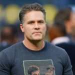 NYC Shooting: Kyle Brandt zo siete NFL prináša obetiam emocionálny hold