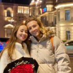 Naopak, hviezda Steven oslavuje schválenie víza Spojených štátov