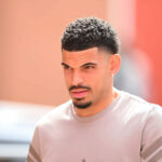 Nottingham Forest 'Gibbs-White Ingues na pobyt
