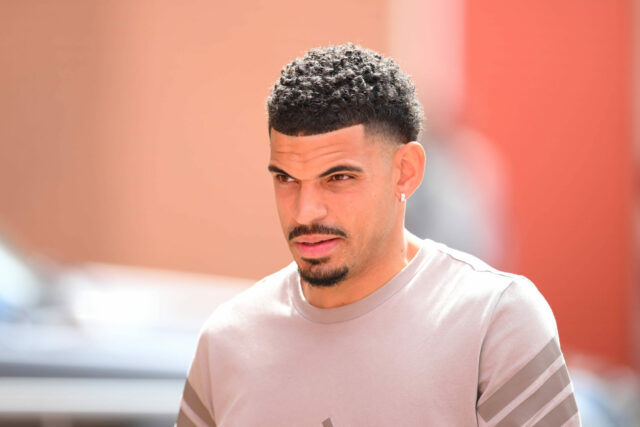 Nottingham Forest 'Gibbs-White Ingues na pobyt