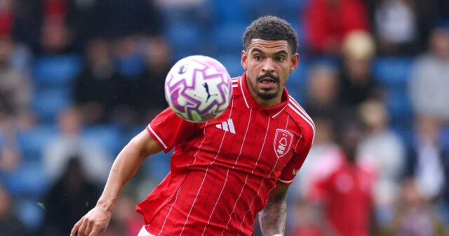 Nottingham Forest upustí nový tip Morgan Gibbs-White po dopyte Tottenhamu

