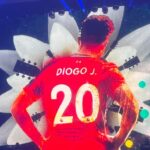 Oasis vzdáva hold Diogo Jota počas prvého koncertu Tour Runion Tour