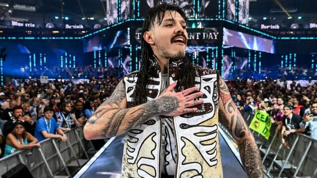 Odhalená pravda Dominik Mysterio; 18 -ročný veterán WWE odhaľuje podrobnosti na pódiu

