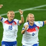 Britské „Finishes“ vytvorili svoje vlastné cieľové oslavy po diskusiách na lavičke