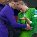 Hannah Hampton, anglický hrdina, prilepil trest na jeho „cheatovú stránku“