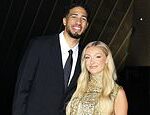 Pacers Star pneumatiky Haliburton a priateľka Jade Jones urobia emocionálne oznámenie