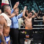Mario Barrios vľavo a Manny Pacquiao reagujú po boji proti väčšinovej kravate v tituloch v sobotu 19. júla 2025 v Las Vegas.