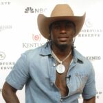 Panthers WR Xavier Legette pomôže priateľovi s vírusom pomoci s ATV uviaznuť v bahne