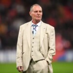 Paul Gascoigne sa „ponáhľal sa intenzívne postarať“ po tom, čo Tottenhamova legenda našla polovedomú priateľku priateľa “