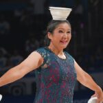 Performer Red Panda zranený na jeseň počas odpočinku Koorts-Lynx