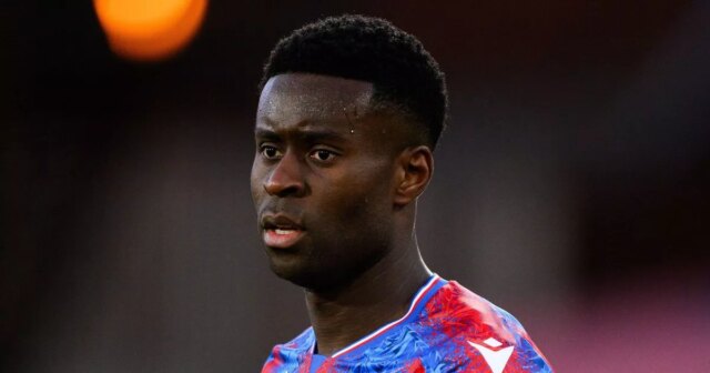 Position de Liverpool sur le transfert gratuit de Marc Guehi alors qu'Arne Slot fait face à une crise défensive
