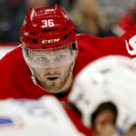 Prečo staré Red Wings & Blue Jackets odišli do 28 rokov?