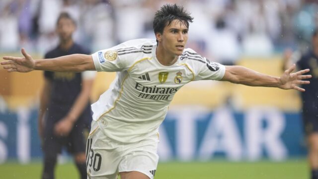 Prevody povesti, správy: Chelsea Eye Move for Madrid's García

