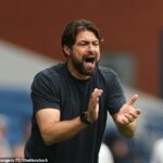 Nový šéf Rangers Russell Martin, Ibrox po remíze s klubom Brugge má na tom veľa práce