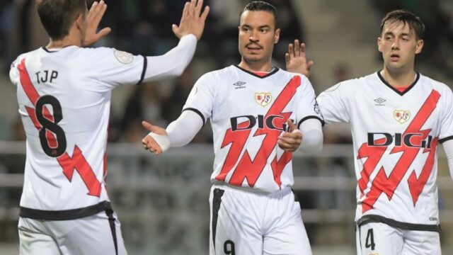 Rayo Vallecano vyložte útočník do Kataru pred európskym návratom

