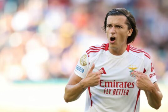Real Madrid dosiahne 50 miliónov EUR, aby podpísal 22-ročného obrancu

