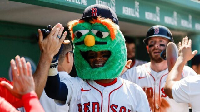 Red Sox rozšíril víťazný pruh na 10 hier; Najdlhší z roku 18.

